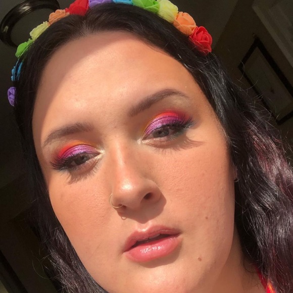 Meet your Posher, Tara 💋 - Picture 6 of 7